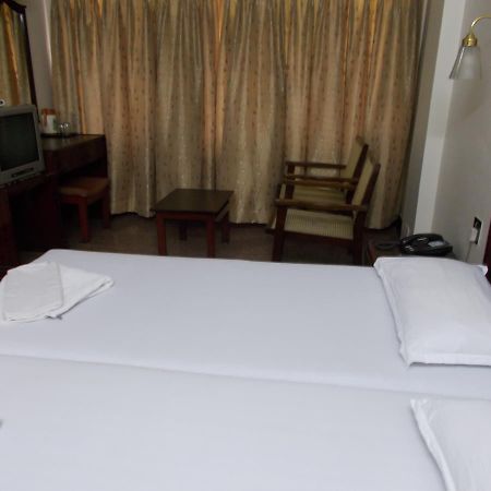 Biju'S Tourist Home Kochi Ngoại thất bức ảnh