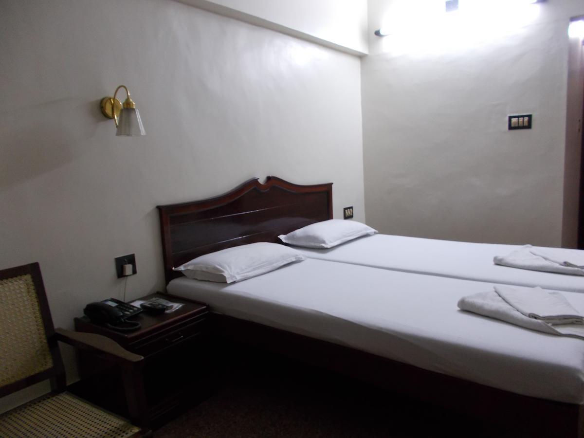 Biju'S Tourist Home Kochi Ngoại thất bức ảnh
