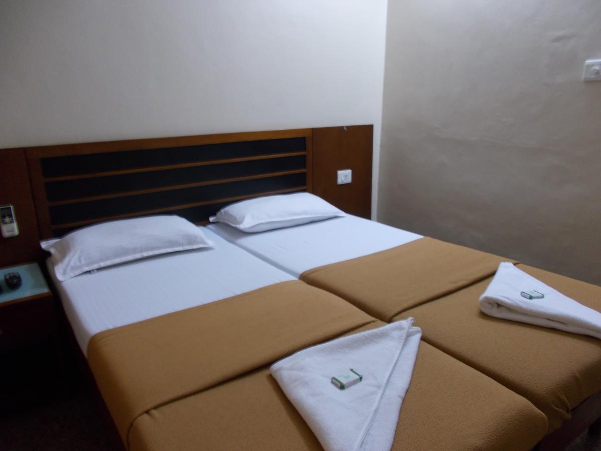 Biju'S Tourist Home Kochi Ngoại thất bức ảnh